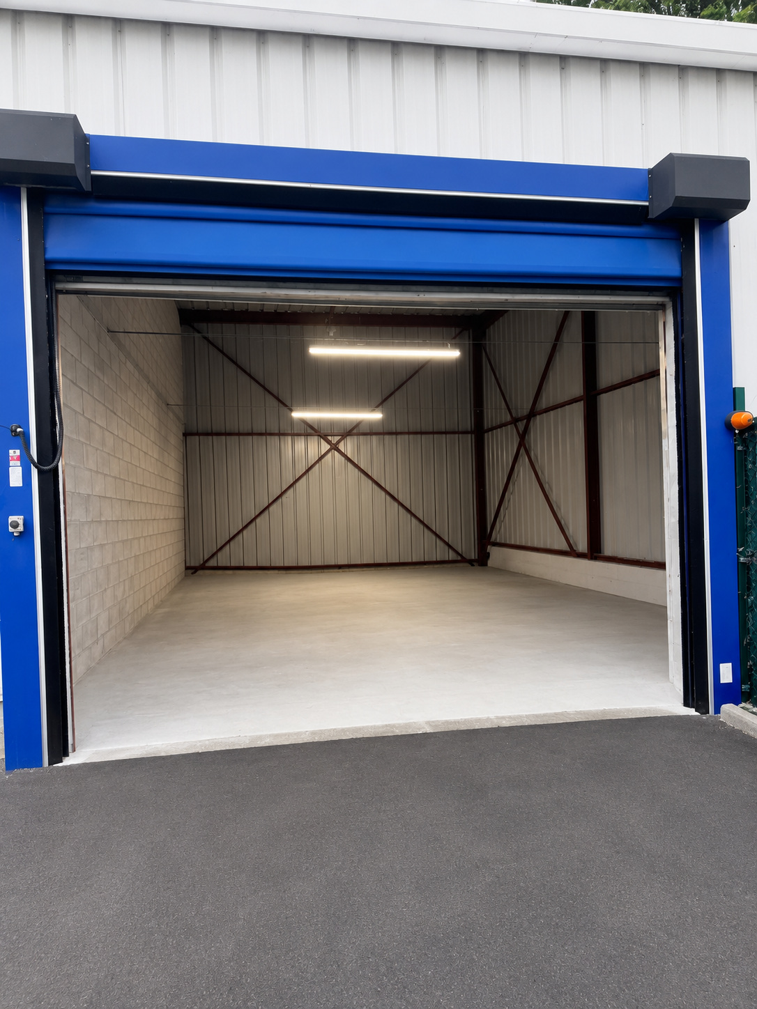 Cellule de stockage de 60 m² à Morangis proche Rungis